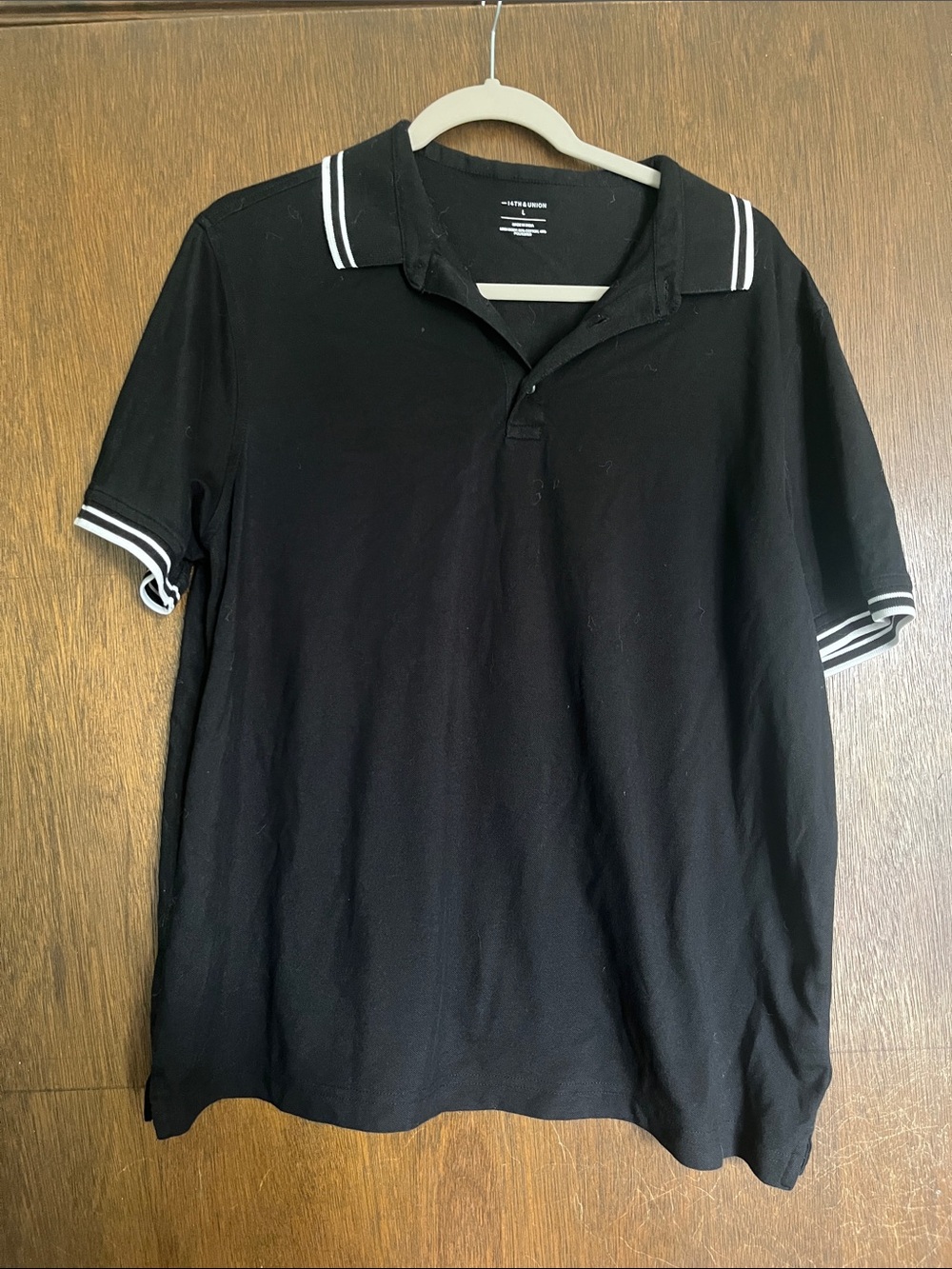 Classic Black Polo Shirt with Contrast Stripe Collar